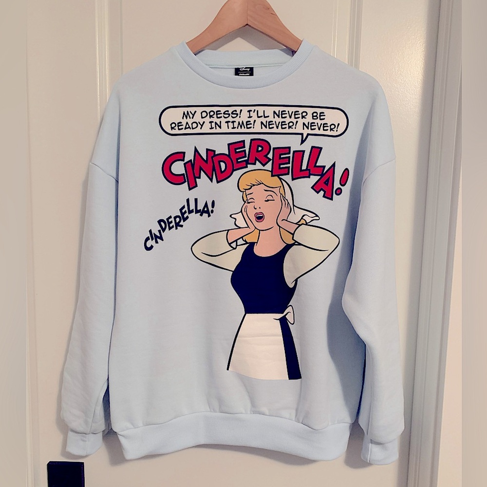 CAKEWORTHY Cinderella Oversized Sweatshirt
NWT